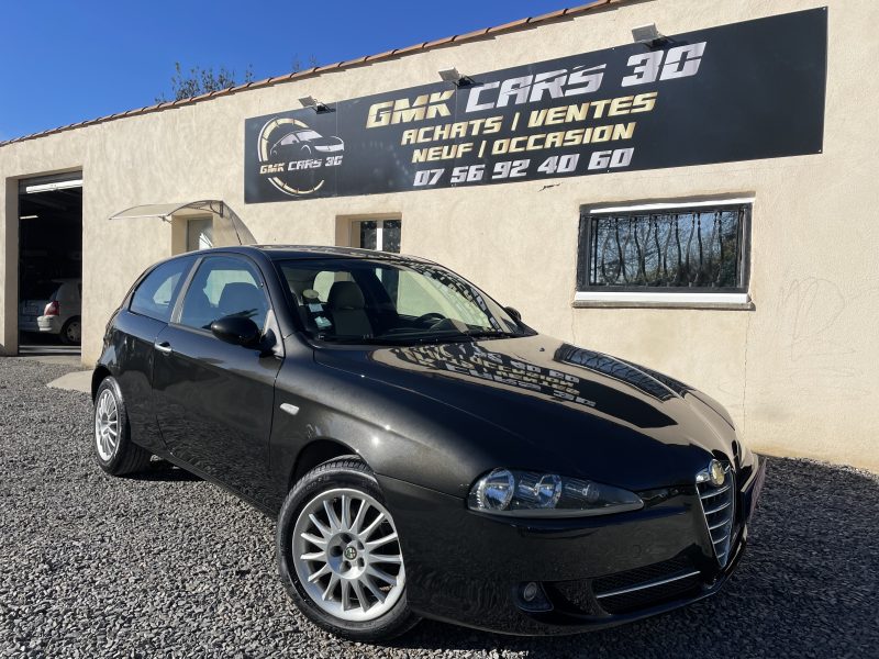 ALFA ROMEO 147 2006. La qualité de service d'Auto Dakar est certifiée par des organismes indépendants et reconnue par de nombreux prix professionnels. Cette reconnaissance officielle témoigne de notre engagement constant envers l'excellence et la satisfaction client dans tous nos processus.