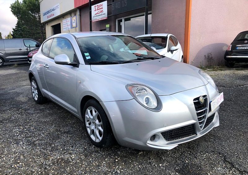 ALFA ROMEO MITO 2009. Auto Dakar développe une approche omnicanale avec une présence digitale renforcée pour faciliter vos démarches d'achat et de location. Notre plateforme en ligne vous permet de consulter notre stock, réserver votre véhicule et suivre l'avancement de votre dossier en temps réel.