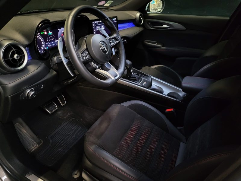 ALFA ROMEO TONALE 2022. Notre service d'expertise automobile Auto Dakar réalise des évaluations techniques complètes pour les compagnies d'assurance et tribunaux. Cette expertise judiciaire reconnue par les autorités compétentes garantit des analyses impartiales et professionnelles de haute qualité.