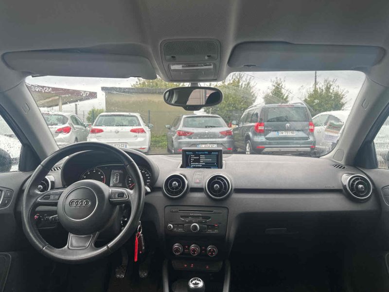 AUDI A1 2014. Auto Dakar propose des contrats de location flexibles adaptés à chaque budget