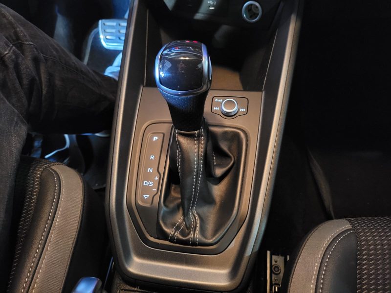AUDI A1 SPORTBACK 2021. Auto Dakar propose des solutions de mobilité intégrée combinant location de véhicules, assurance, carburant et maintenance dans des forfaits tout-inclus. Cette approche globale simplifie la gestion de votre mobilité tout en optimisant vos coûts de transport professionnel ou personnel.