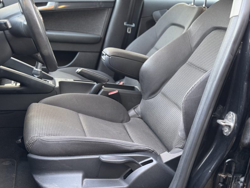 AUDI A3 2006. Auto Dakar met à votre disposition un service de livraison à domicile gratuit dans tout Dakar pour votre nouveau véhicule. Notre équipe s'occupe également de toutes les formalités administratives et vous accompagne dans les démarches d'immatriculation et d'assurance.