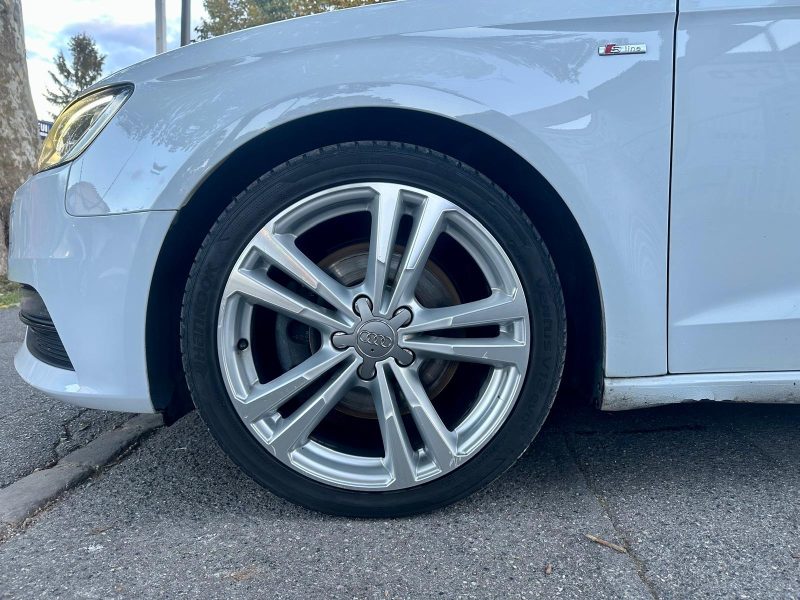 AUDI A3 SPORTBACK 2013. Solutions d'assurance automobile complètes en partenariat avec Auto Dakar