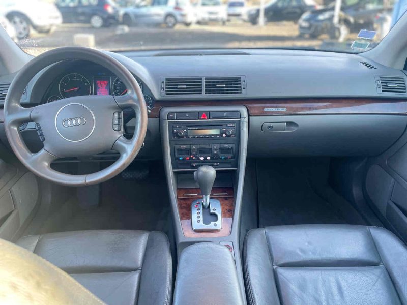 AUDI A4 B6 2004. Auto Dakar : Expertise technique et diagnostic complet pour tous types de véhicules