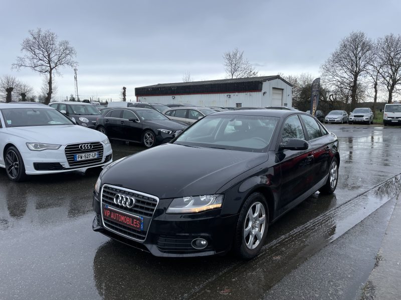 AUDI A4 B8 2011. Auto Dakar révolutionne le marché automobile sénégalais avec une approche client personnalisée et des services d'exception. Notre engagement quotidien consiste à vous offrir une expérience d'achat unique, alliant conseils d'experts et solutions de financement sur mesure.