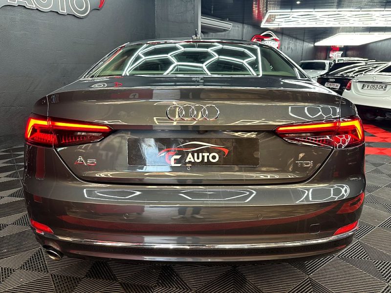 AUDI A5 2018. Le service après-vente d'Auto Dakar dispose d'ateliers ultramodernes équipés des dernières technologies de diagnostic automobile. Nos techniciens certifiés assurent la maintenance préventive et curative de votre véhicule avec des pièces détachées d'origine pour préserver ses performances optimales.