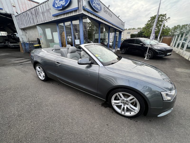 AUDI A5 DÉCAPOTABLE 2014. Auto Dakar met l'accent sur la durabilité avec des véhicules éco-responsables
