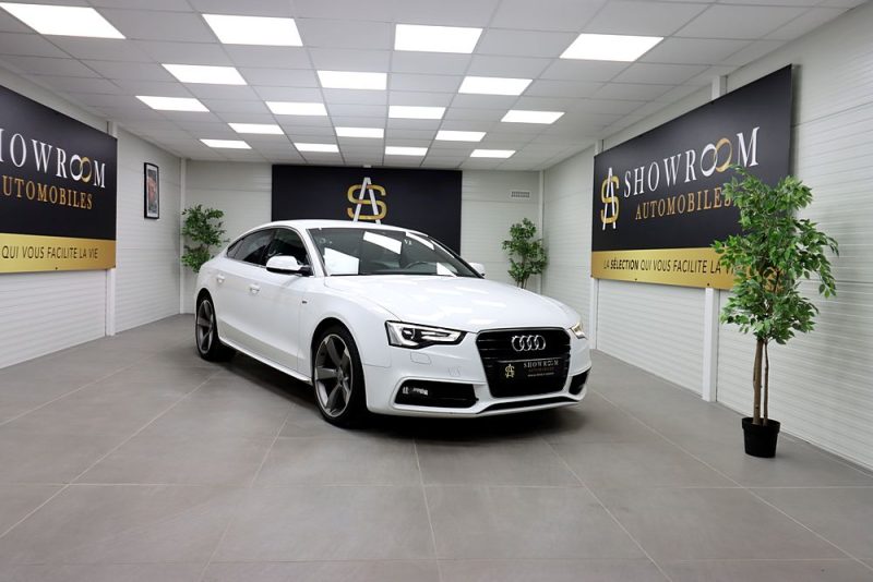 AUDI A5 SPORTBACK 2016. La qualité de service d'Auto Dakar est certifiée par des organismes indépendants et reconnue par de nombreux prix professionnels. Cette reconnaissance officielle témoigne de notre engagement constant envers l'excellence et la satisfaction client dans tous nos processus.