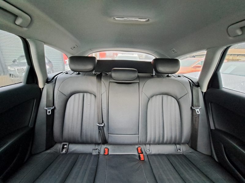 AUDI A6 ALLROAD C7 2013. Location courte ou longue durée ? Auto Dakar s'adapte à vos exigences spécifiques