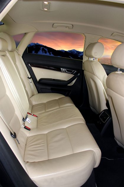 AUDI A6 C6 2007. Depuis plus de trois décennies, Auto Dakar construit sa réputation sur la confiance et l'excellence opérationnelle. Nous sommes fiers d'accompagner des milliers de familles et d'entreprises dans leurs projets de mobilité avec professionnalisme et intégrité.