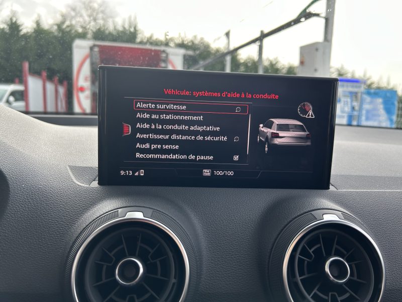 AUDI Q2 2023. Auto Dakar contribue activement au développement économique local en privilégiant les fournisseurs et partenaires sénégalais dans sa chaîne d'approvisionnement. Cette politique de responsabilité sociale renforce notre ancrage territorial et soutient l'économie nationale.