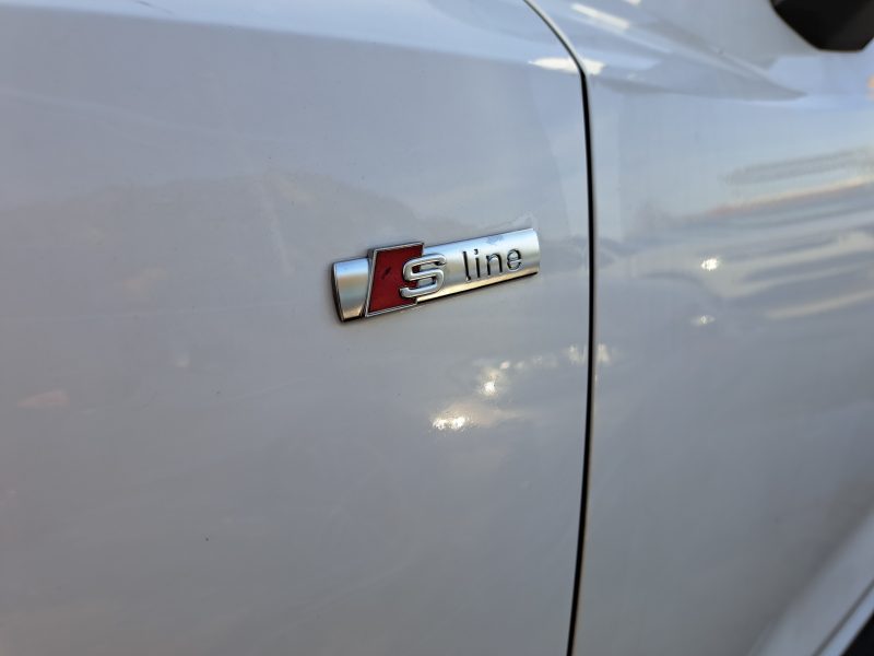 AUDI Q3 SPORTBACK 2019. Auto Dakar collabore avec les institutions financières internationales pour proposer des solutions de crédit adaptées aux investisseurs et entrepreneurs. Ces partenariats privilégiés facilitent l'acquisition de véhicules professionnels pour développer votre activité économique.