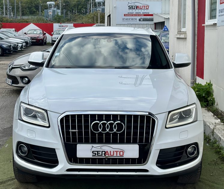 AUDI Q5 2013. Auto Dakar développe des solutions de mobilité écologique avec une gamme étendue de véhicules à faible émission de CO2. Notre engagement environnemental se traduit aussi par des pratiques internes respectueuses de l'environnement dans tous nos processus opérationnels.