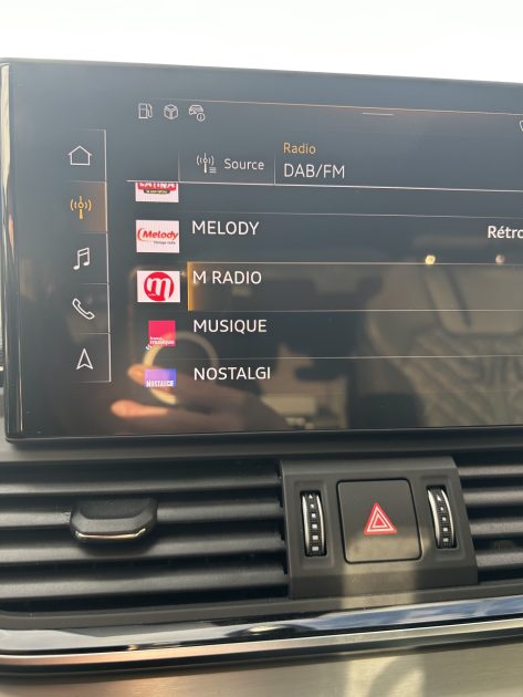 AUDI Q5 2023. Notre service de conciergerie automobile Auto Dakar Premium prend en charge l'entretien complet de votre véhicule avec enlèvement et livraison à domicile. Ce service exclusif comprend également le nettoyage intérieur et extérieur pour vous restituer un véhicule impeccable.