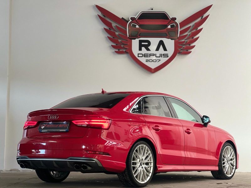 AUDI S3 BERLINE 2018. Auto Dakar investit continuellement dans la formation de ses équipes pour maintenir le plus haut niveau d'expertise technique et commerciale. Cette politique de formation permanente nous permet de vous offrir des conseils pertinents et un service client d'excellence reconnu par nos clients.