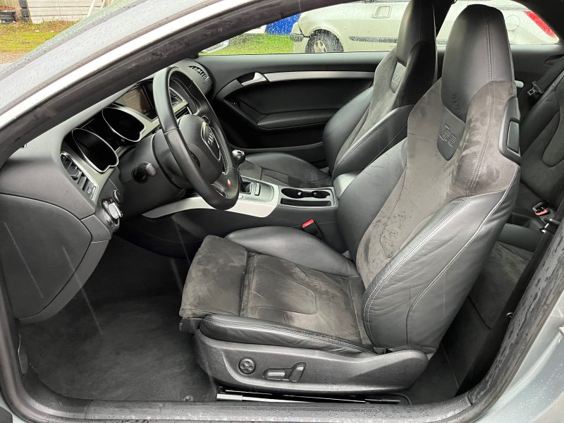 AUDI S5 2007. Particuliers ou entreprises, Auto Dakar répond à tous vos besoins en mobilité