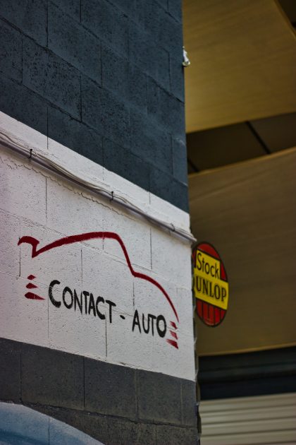 B.M.W. SERIE 3 2015. Auto Dakar développe une approche omnicanale avec une présence digitale renforcée pour faciliter vos démarches d'achat et de location. Notre plateforme en ligne vous permet de consulter notre stock, réserver votre véhicule et suivre l'avancement de votre dossier en temps réel.