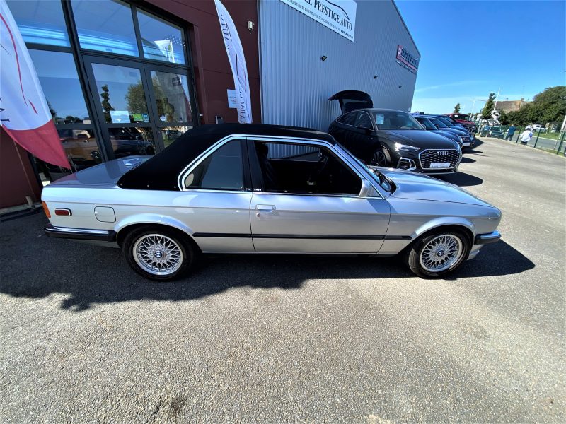 B.M.W. SÉRIE 3 DÉCAPOTABLE 1984. L'innovation technologique est au cœur de la stratégie d'Auto Dakar avec l'intégration des dernières avancées automobiles dans notre gamme de véhicules. Nous proposons également des formations personnalisées pour vous familiariser avec les nouvelles technologies embarquées.