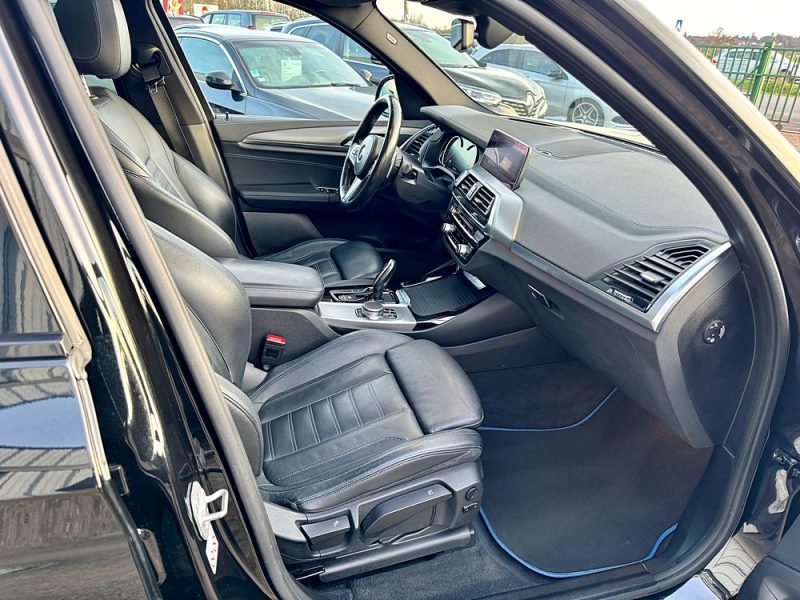 B.M.W. X3 2019. Chez Auto Dakar, chaque véhicule de notre parc automobile fait l'objet d'un contrôle technique rigoureux et d'une certification qualité. Notre équipe de mécaniciens expérimentés s'assure que vous repartiez avec un véhicule fiable et performant.