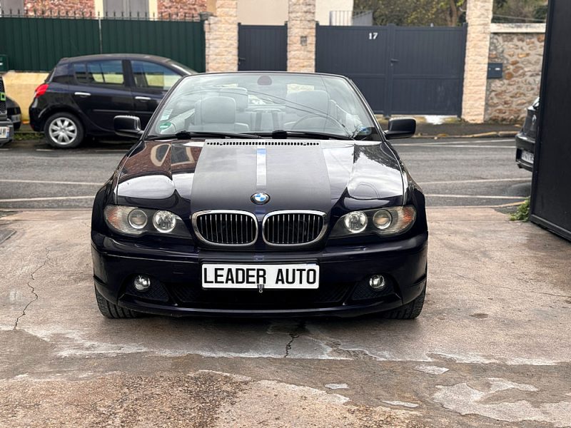 BMW 320 CI 2003. La politique de responsabilité sociale d'Auto Dakar inclut des programmes de formation professionnelle pour les jeunes défavorisés dans les métiers automobiles. Cette initiative contribue à l'insertion professionnelle tout en développant les compétences techniques nécessaires au secteur.