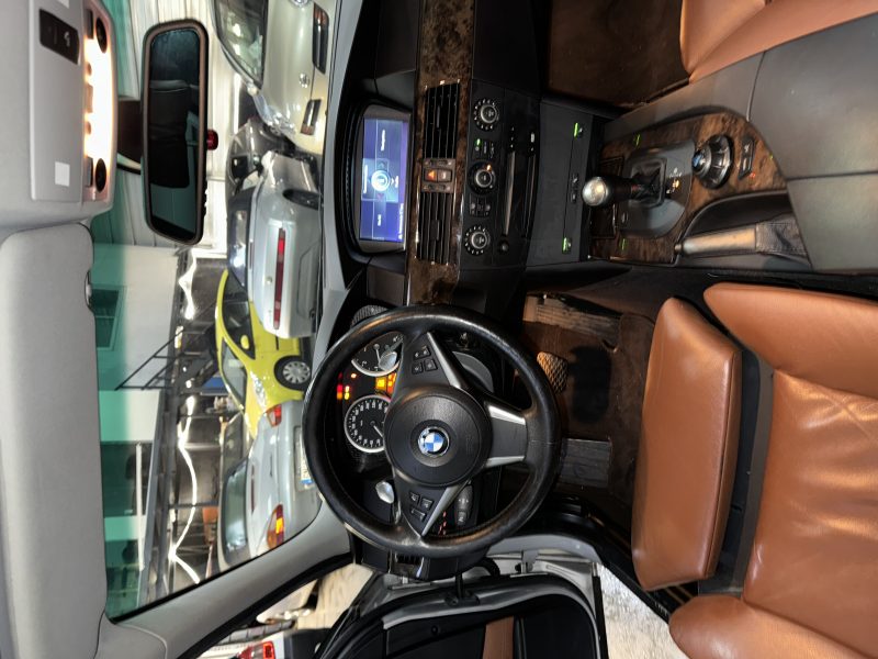 BMW 545I 2006. Découvrez Auto Dakar, le leader incontesté de la vente et location de véhicules à Dakar
