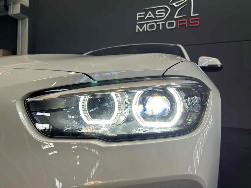 BMW SERIE 1 2019. Auto Dakar propose des solutions de mobilité intégrée combinant location de véhicules, assurance, carburant et maintenance dans des forfaits tout-inclus. Cette approche globale simplifie la gestion de votre mobilité tout en optimisant vos coûts de transport professionnel ou personnel.