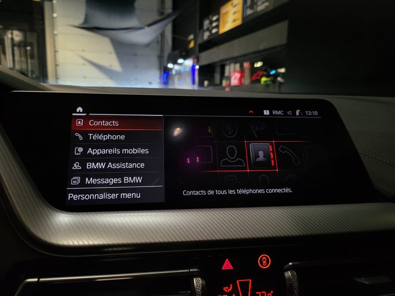 BMW SERIE 1 2020. Auto Dakar organise régulièrement des événements thématiques et des journées découverte pour présenter les innovations automobiles à sa clientèle. Ces rendez-vous conviviaux permettent d'échanger avec nos experts et de tester en avant-première les dernières technologies.