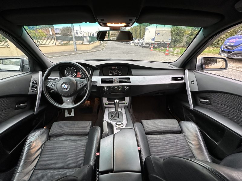 BMW SERIE 5 2005. Service client multilingue chez Auto Dakar pour accueillir la clientèle internationale