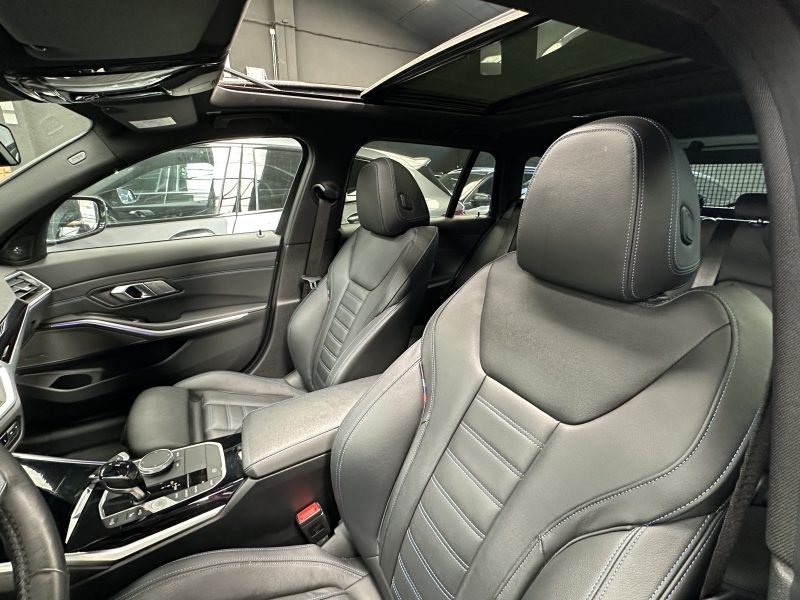 BMW SÉRIE 3 TOURING 2020. Auto Dakar propose un service de reprise de votre ancien véhicule à sa juste valeur marchande avec expertise gratuite et transparente. Cette évaluation professionnelle facilite le financement de votre nouveau véhicule en optimisant votre apport personnel.
