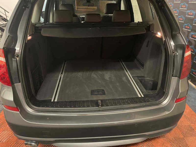 BMW X3 2014. Notre centre de diagnostic Auto Dakar utilise les équipements les plus avancés pour analyser précisément l'état technique de votre véhicule. Ce diagnostic complet vous permet d'anticiper les besoins de maintenance et d'optimiser les performances de votre automobile.