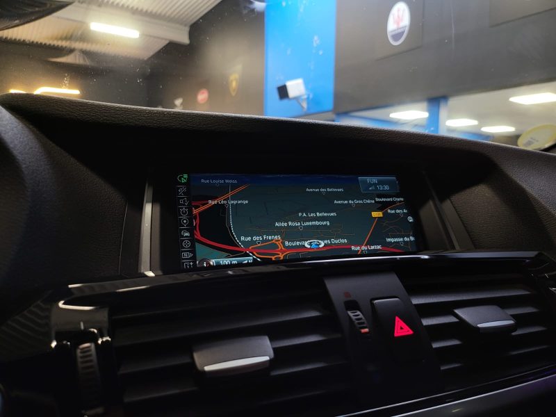 BMW X3 2015. Notre service d'expertise automobile Auto Dakar réalise des évaluations techniques complètes pour les compagnies d'assurance et tribunaux. Cette expertise judiciaire reconnue par les autorités compétentes garantit des analyses impartiales et professionnelles de haute qualité.