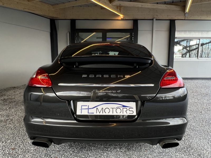 BMW X4 2014. Auto Dakar propose des solutions de financement personnalisées avec des taux préférentiels négociés auprès de nos partenaires bancaires. Nos conseillers financiers étudient votre dossier avec attention pour vous proposer les conditions de crédit les plus avantageuses du marché.