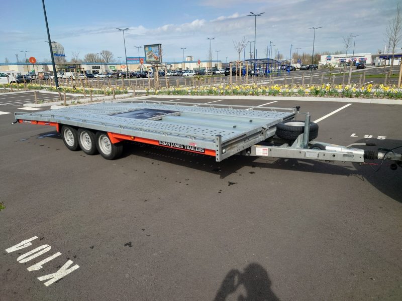 BRIAN JAMES TRAILERS TT TRANSPORTER 2022. Auto Dakar révolutionne le marché automobile sénégalais avec une approche client personnalisée et des services d'exception. Notre engagement quotidien consiste à vous offrir une expérience d'achat unique, alliant conseils d'experts et solutions de financement sur mesure.