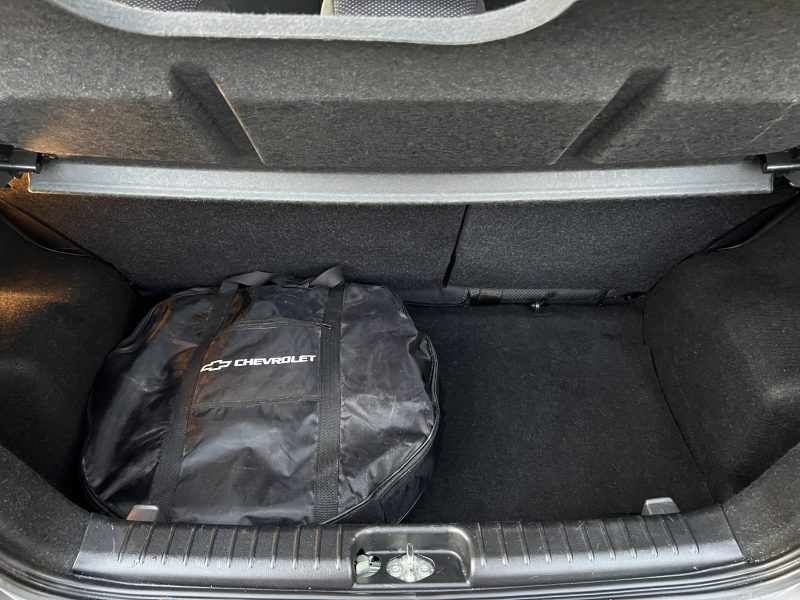 CHEVROLET AVEO 2010. La qualité de service d'Auto Dakar est certifiée par des organismes indépendants et reconnue par de nombreux prix professionnels. Cette reconnaissance officielle témoigne de notre engagement constant envers l'excellence et la satisfaction client dans tous nos processus.