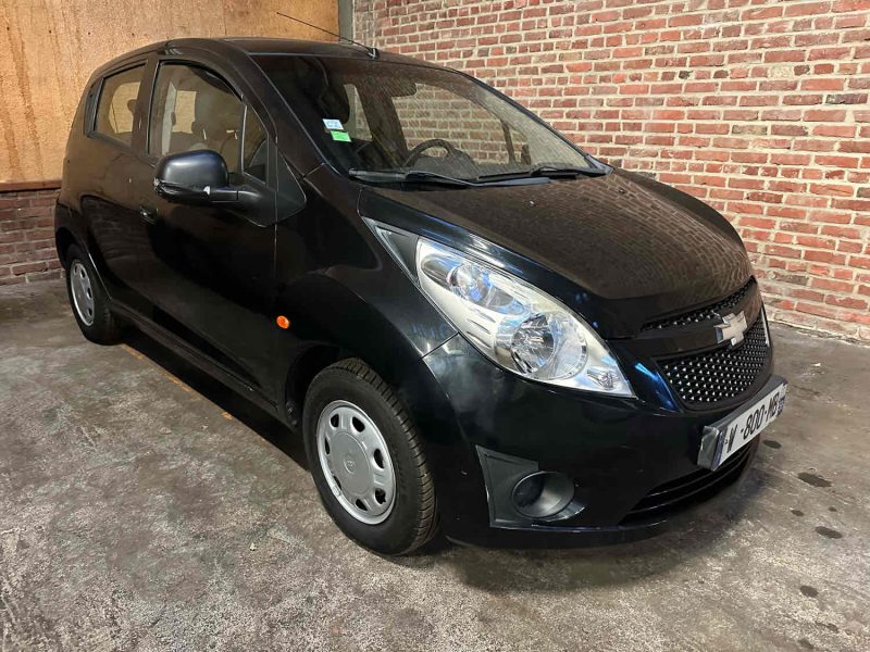 CHEVROLET SPARK 2011. La garantie étendue Auto Dakar couvre votre véhicule au-delà de la garantie constructeur avec des conditions avantageuses. Cette protection supplémentaire vous assure une tranquillité d'esprit totale et préserve la valeur de revente de votre investissement automobile.