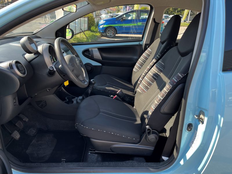 CITROEN C1 2012. Auto Dakar met à votre disposition une équipe d'experts passionnés d'automobile