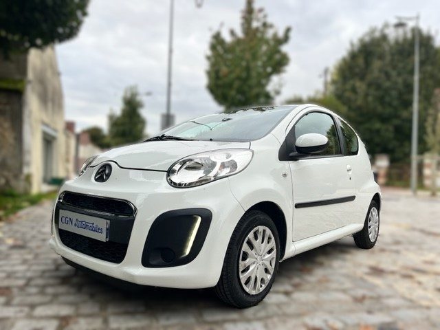 CITROEN C1 CLIMATISATION 2012. Le service après-vente d'Auto Dakar dispose d'ateliers ultramodernes équipés des dernières technologies de diagnostic automobile. Nos techniciens certifiés assurent la maintenance préventive et curative de votre véhicule avec des pièces détachées d'origine pour préserver ses performances optimales.