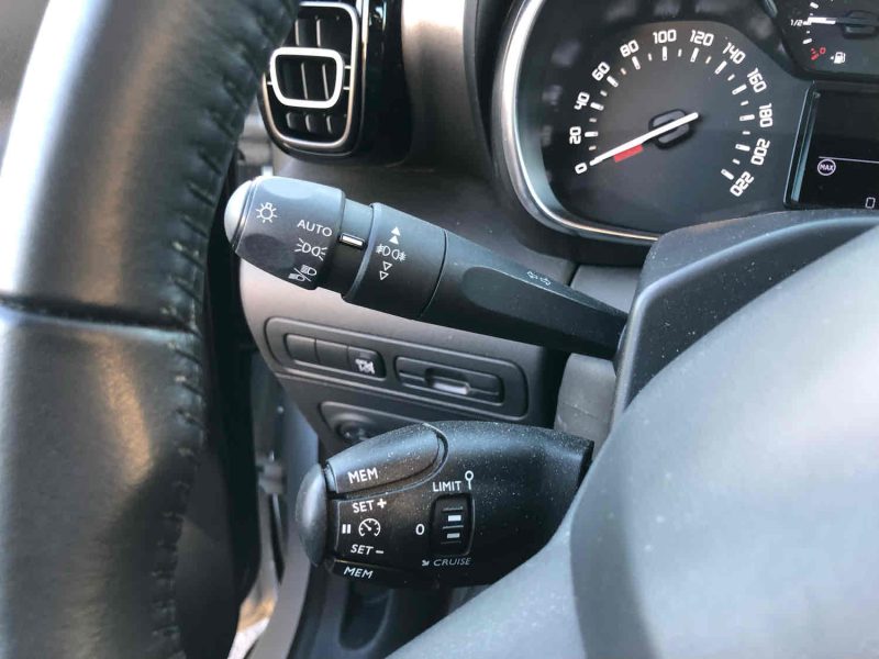 CITROEN C3 AIRCROSS II 2019. Le service de préparation véhicule Auto Dakar personnalise votre automobile selon vos préférences avec équipements spécifiques et accessoires haut de gamme. Notre atelier de customisation transforme votre véhicule en exemplaire unique parfaitement adapté à vos besoins.