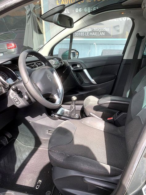 CITROEN C3 EXCLUSIVE 2010. Auto Dakar propose des véhicules adaptés aux conditions routières africaines
