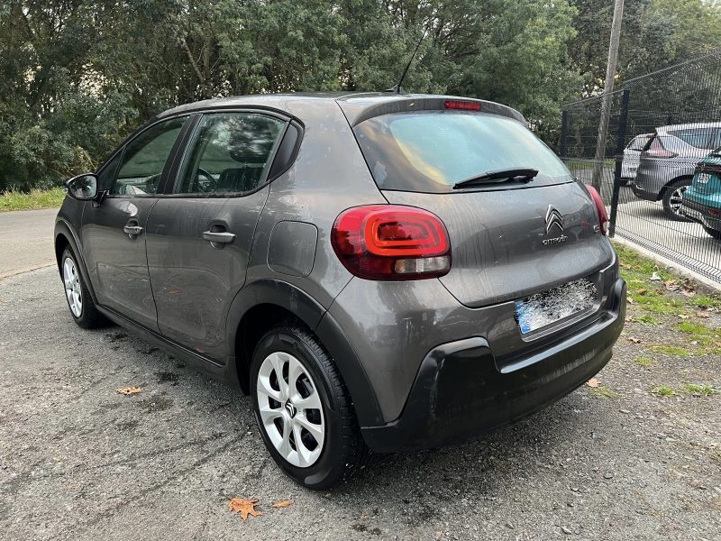 CITROEN C3 III 2019. Le service après-vente d'Auto Dakar dispose d'ateliers ultramodernes équipés des dernières technologies de diagnostic automobile. Nos techniciens certifiés assurent la maintenance préventive et curative de votre véhicule avec des pièces détachées d'origine pour préserver ses performances optimales.