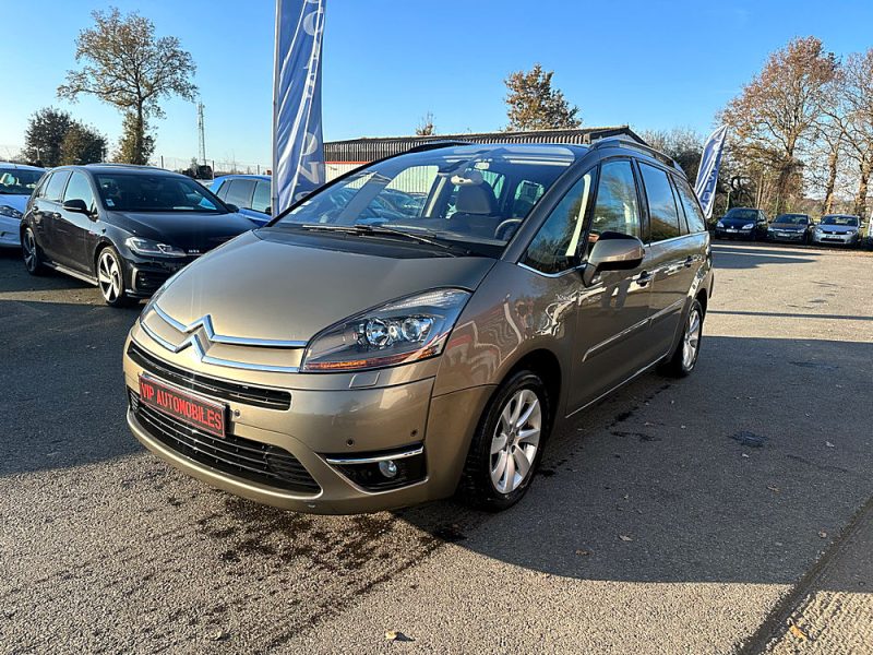 CITROEN C4 GRAND PICASSO 7 PLACES 2010. Auto Dakar propose des programmes de formation à la conduite défensive et à l'éco-conduite en partenariat avec des écoles spécialisées. Ces formations contribuent à améliorer votre sécurité au volant tout en optimisant la consommation de carburant de votre véhicule.
