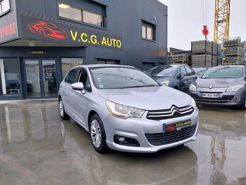CITROEN C4 II 2013. La qualité de service d'Auto Dakar est certifiée par des organismes indépendants et reconnue par de nombreux prix professionnels. Cette reconnaissance officielle témoigne de notre engagement constant envers l'excellence et la satisfaction client dans tous nos processus.