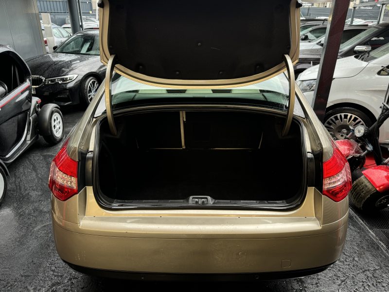 CITROEN C5 2008. Conseils d'experts chez Auto Dakar pour choisir le véhicule parfait