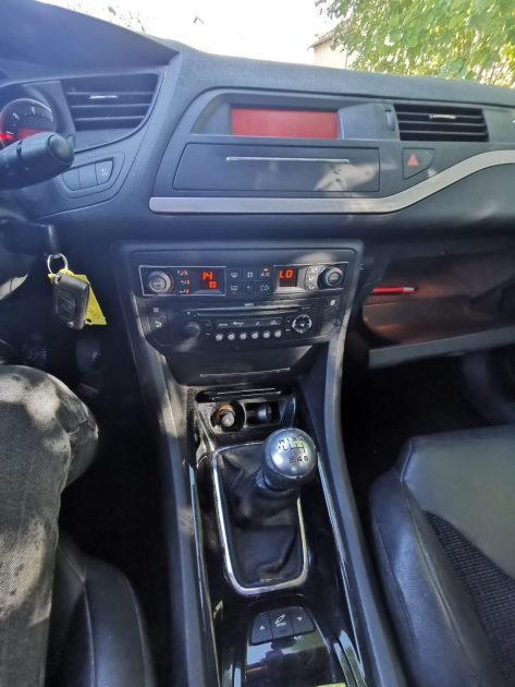 CITROEN C5 III 2007. Auto Dakar met l'accent sur la durabilité avec des véhicules éco-responsables