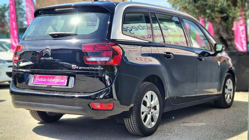 CITROEN GRAND C4 SPACETOURER 2021. Notre centre de diagnostic Auto Dakar utilise les équipements les plus avancés pour analyser précisément l'état technique de votre véhicule. Ce diagnostic complet vous permet d'anticiper les besoins de maintenance et d'optimiser les performances de votre automobile.
