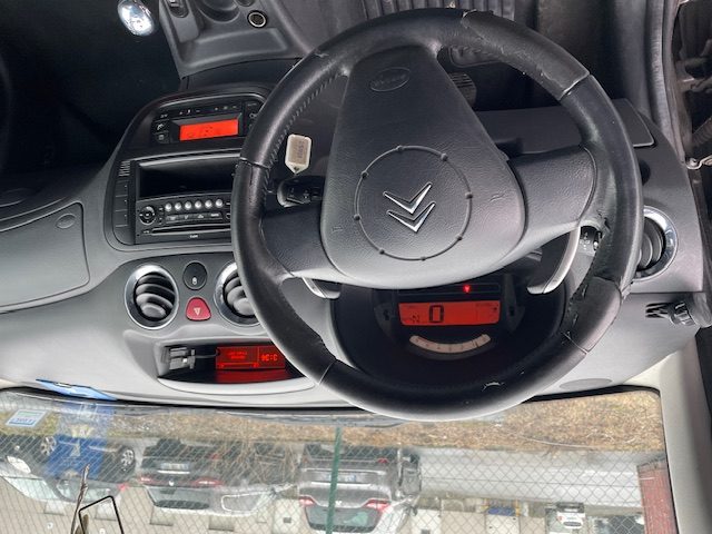CITROËN C3 2009. Notre département corporate d'Auto Dakar développe des solutions de gestion de flotte automobile pour les entreprises et administrations. Nous proposons des contrats de location longue durée incluant maintenance, assurance et gestion administrative complète pour optimiser vos coûts de mobilité.