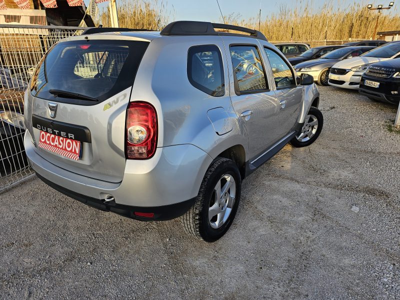 DACIA 4X4 DUSTER 2013. Auto Dakar : Des véhicules de qualité premium pour répondre à tous vos besoins