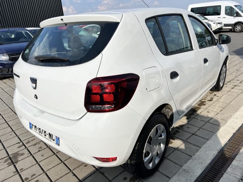 DACIA SANDERO II 2019. Le département import-export d'Auto Dakar facilite l'acquisition de véhicules spécifiques en provenance directe des constructeurs internationaux. Notre expertise douanière et logistique vous garantit une importation sécurisée avec toutes les conformités réglementaires requises.