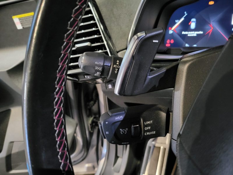 DS DS7 2018. Notre service d'expertise automobile Auto Dakar réalise des évaluations techniques complètes pour les compagnies d'assurance et tribunaux. Cette expertise judiciaire reconnue par les autorités compétentes garantit des analyses impartiales et professionnelles de haute qualité.