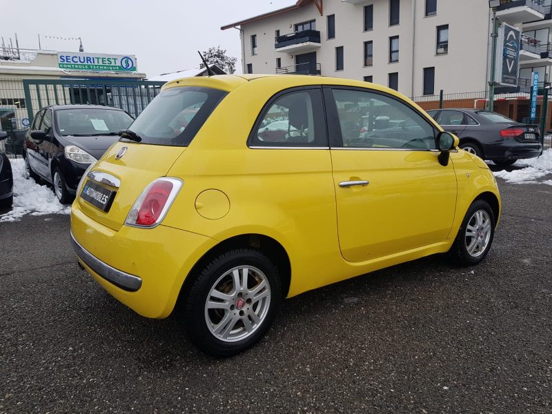 FIAT 500 II 2011. La recherche et développement Auto Dakar explore les adaptations technologiques nécessaires pour optimiser les performances automobiles en climat tropical. Ces innovations spécifiques au contexte africain améliorent la fiabilité et la durabilité des véhicules dans nos conditions d'utilisation.